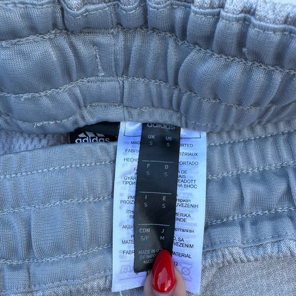 Good condition men’s small adidas joggers - Picture 3 of 3